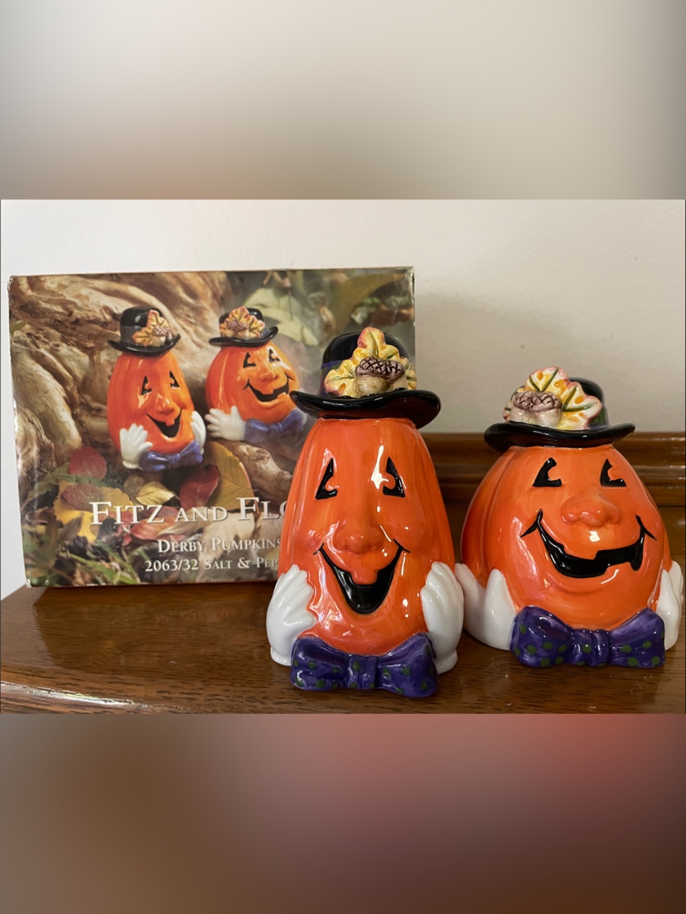 Fitz and Floyd Derby Pumpkins ceramic salt and pepper set. Vintage